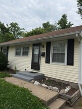 207 Cameron Rd in St. Louis, MO - Building Photo - Building Photo