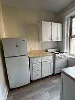 65 Park Dr, Unit 25-8 in Boston, MA - Building Photo
