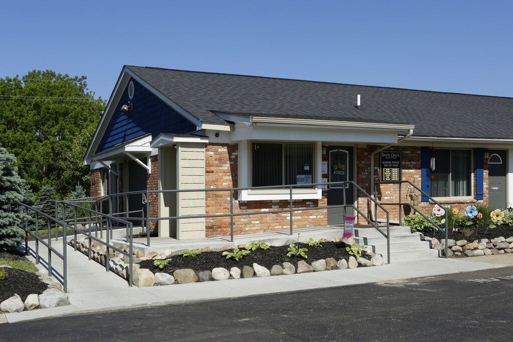 Davis Creek Apartments Portage, MI Apartments