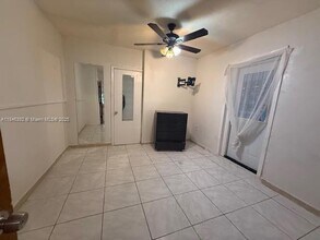 680 NE 160th Terrace in Miami, FL - Building Photo - Building Photo