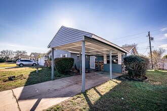 911 SW 35th St in Lawton, OK - Building Photo - Building Photo