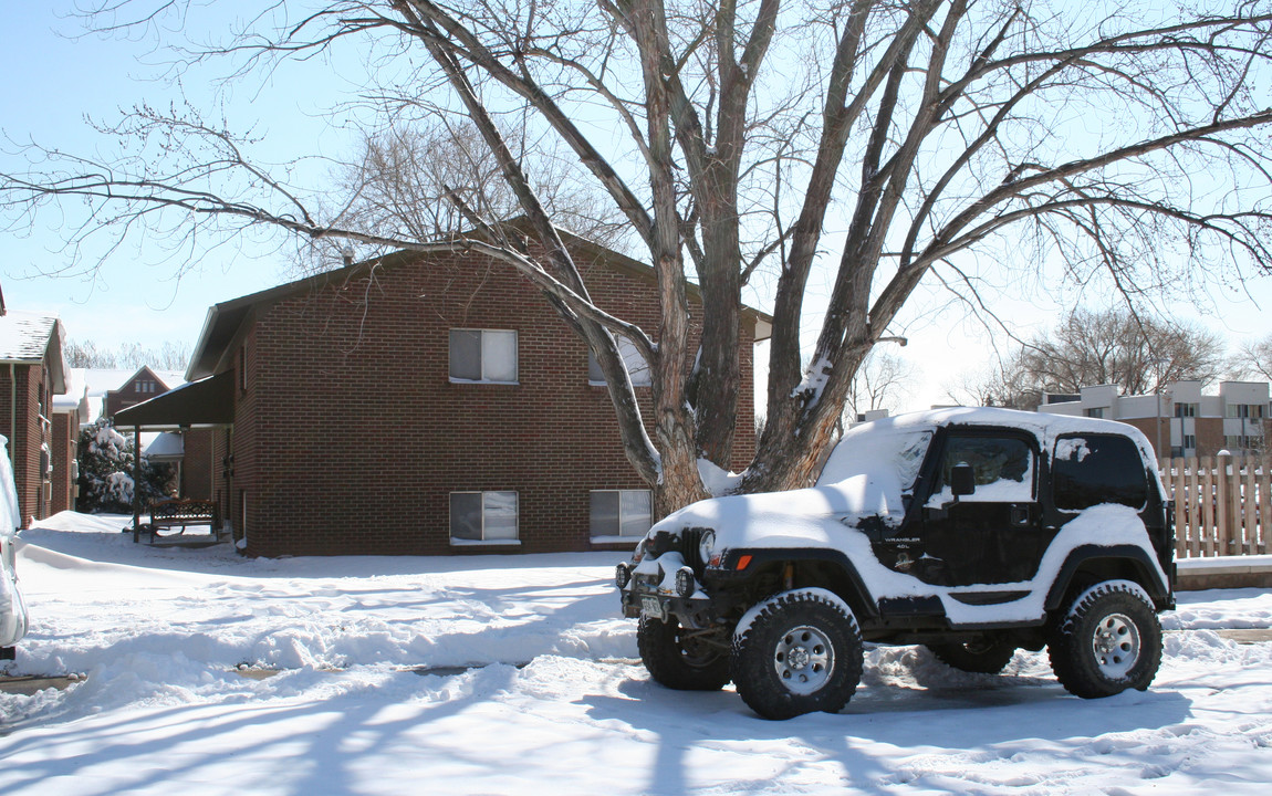 925 James Ct in Fort Collins, CO - Building Photo