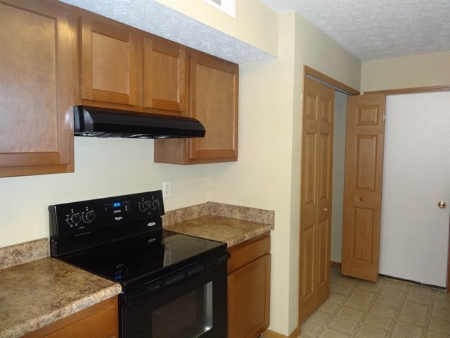 2572 Edencreek Ln in Columbus, OH - Building Photo - Building Photo