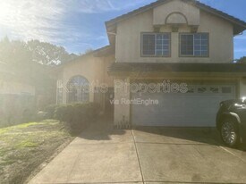 405 Whitney Ave in Vallejo, CA - Building Photo