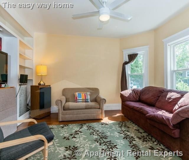 294 Boston Ave, Unit A in Medford, MA - Building Photo