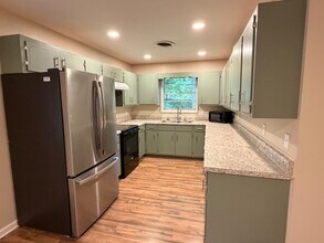3507 Camellia Cir in Columbus, MS - Building Photo - Building Photo
