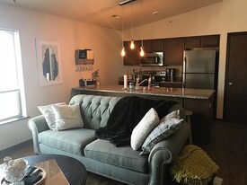 1032 Newton Rd Apartamentos