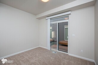 150 Willow View Circle in Anchorage, AK - Building Photo - Building Photo