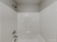 2056 Ballston Pl photo'