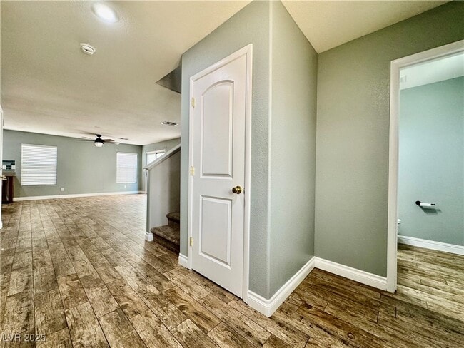 578 Columbia Pike Ave in Las Vegas, NV - Building Photo - Building Photo