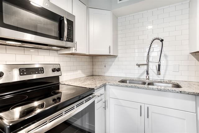 property at 5708 Hudson St