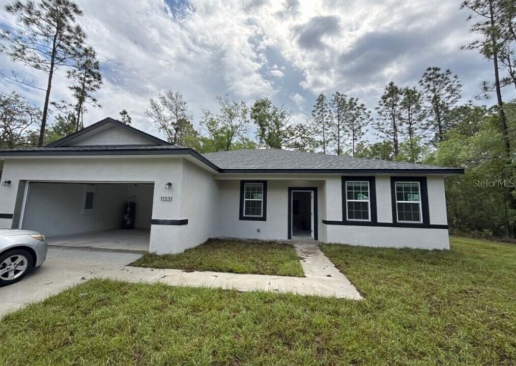 11331 N Bunny Terrace in Citrus Springs, FL - Building Photo