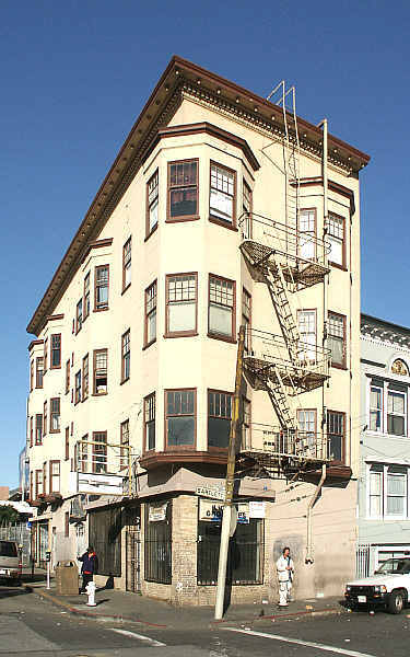 3450-3458 Cesar Chavez in San Francisco, CA - Building Photo - Building Photo