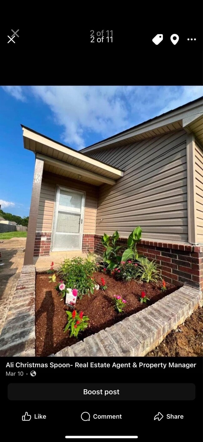 property at 90 Harmony Dr W