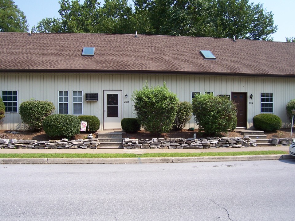 226 Umberto Ave in New Cumberland, PA - Building Photo