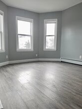 424 Bowdoin St, Unit 1 in Boston, MA - Foto de edificio - Building Photo