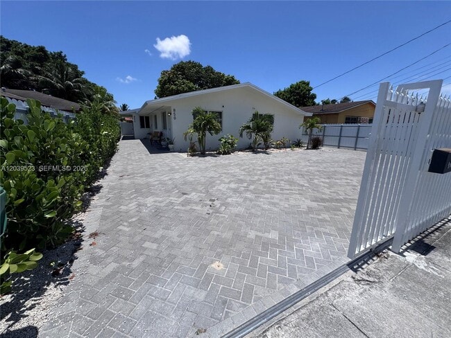 property at 850 NW 109th St