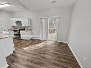 4095 Robin Cir in Atlanta, GA - Building Photo - Building Photo