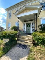 625 Bloom St, Unit 2 in Danville, PA - Building Photo