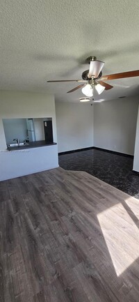 10056 Winding Lake Rd, Unit 203 in Sunrise, FL - Building Photo - Building Photo