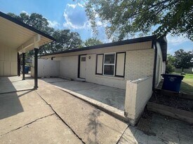 1403 Braes Ridge Dr in Austin, TX - Building Photo