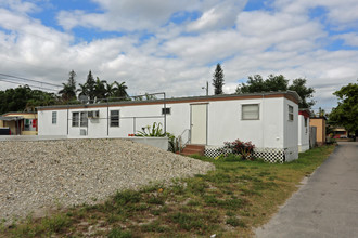 4194 Kirk Rd in Lake Worth, FL - Building Photo - Building Photo