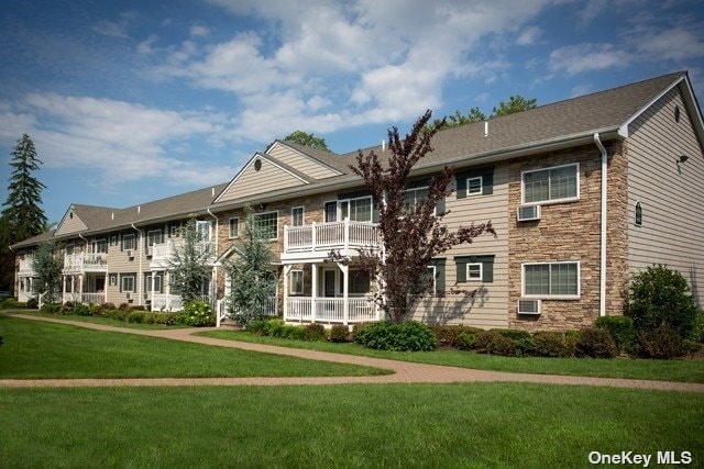 658 Veterans Memorial Hwy-Unit -4-2B in Hauppauge, NY - Building Photo - Building Photo