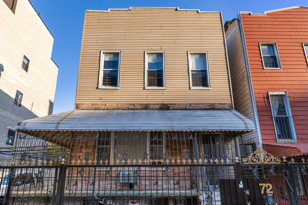 72 Palmetto St in Brooklyn, NY - Building Photo