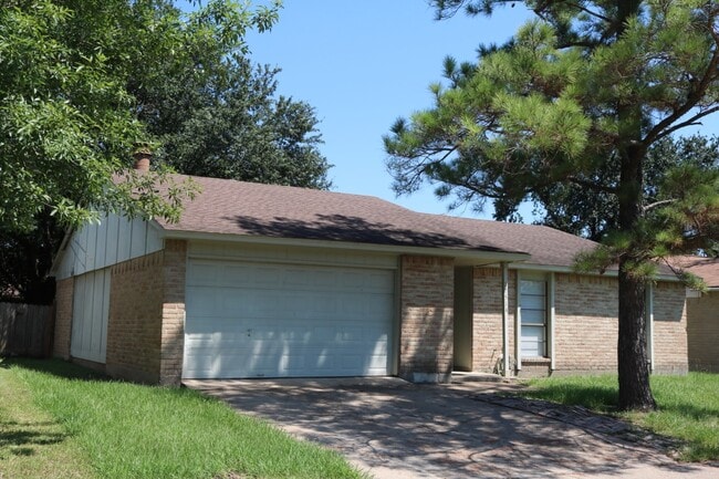 17514 Autumn Trails Ln