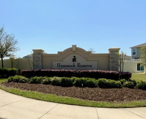 3649 Yarian Dr