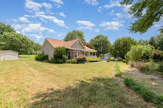 5142 Blackberry Ln in Matthews, NC - Building Photo - Building Photo