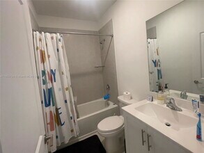 10005 SW 228th Terrace in Cutler Bay, FL - Building Photo - Building Photo