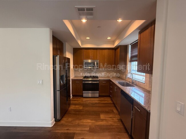 130 N Garden St in Ventura, CA - Building Photo - Building Photo