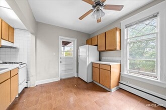 17 S Channing St in Elgin, IL - Building Photo - Building Photo