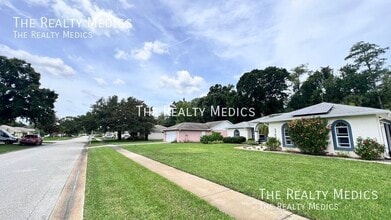 3769 Grove View Ln in Port Orange, FL - Building Photo - Building Photo