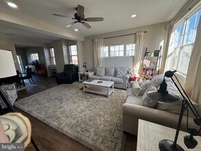 43 S Poplar St in Glassboro, NJ - Building Photo - Building Photo