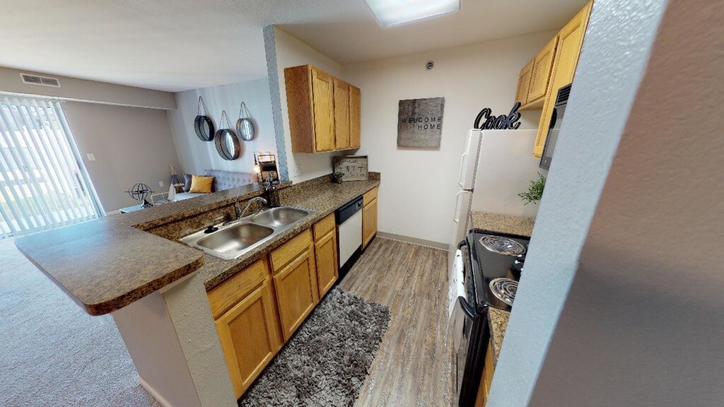 Central Park Apartments in Okemos, MI