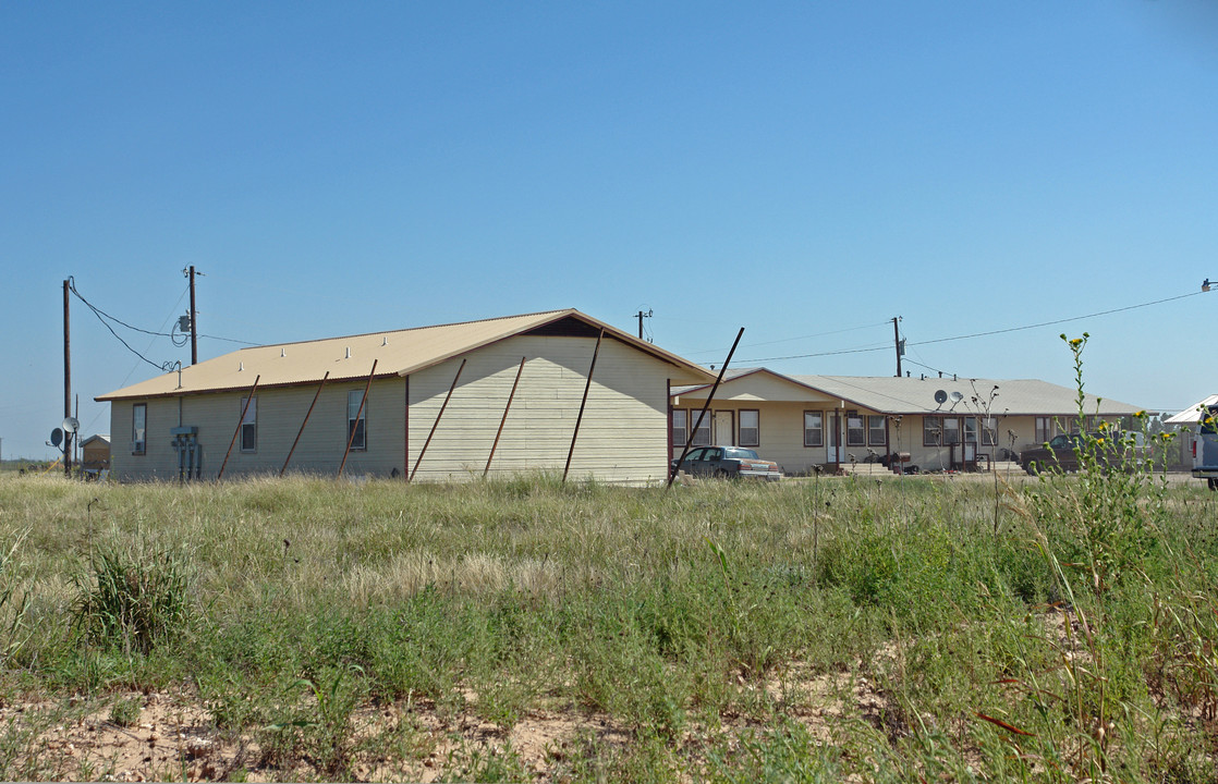 7724 Cr-7000 in Lubbock, TX - Building Photo