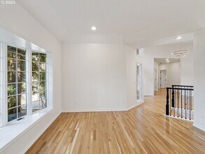 1140 SW Fairfax Pl in Portland, OR - Building Photo - Building Photo