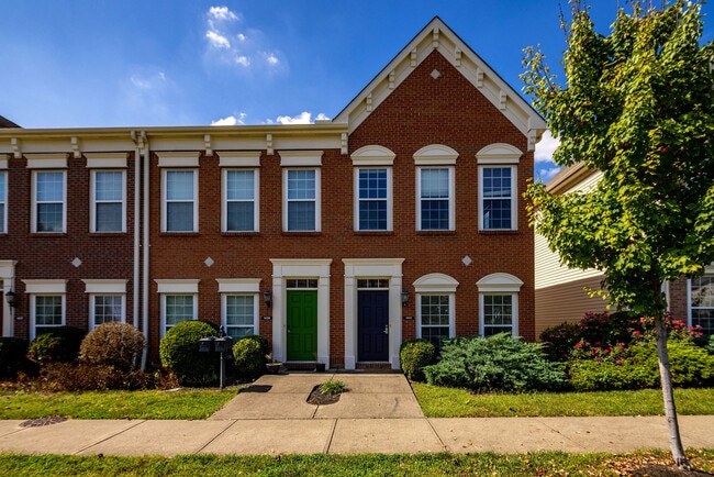 1441 Laurel Park Dr in Cincinnati, OH - Foto de edificio - Building Photo