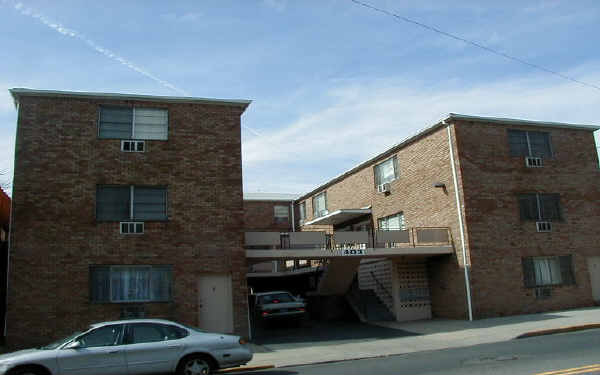 403 Anderson Ave in Fairview, NJ - Building Photo - Building Photo