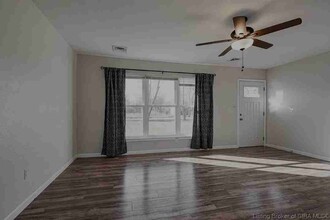 465 Morgan Dr in Austin, IN - Building Photo - Building Photo