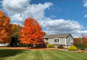 501 Pone Ln in Franklin, PA - Building Photo