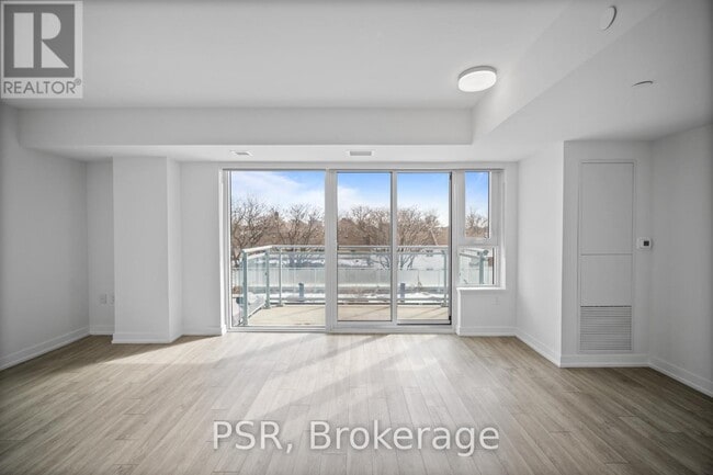 299 Campbell Ave in Toronto, ON - Building Photo - Building Photo