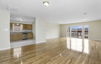 276 Oraton St, Unit 3 in Newark, NJ - Building Photo - Building Photo