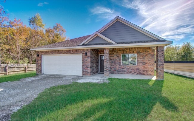 898 Rd 3556 in Cleveland, TX - Building Photo - Building Photo