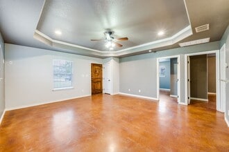 429 Quail Hollow Dr in Adkins, TX - Building Photo - Building Photo