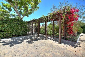 1034 Fairway Rd in Montecito, CA - Building Photo - Building Photo