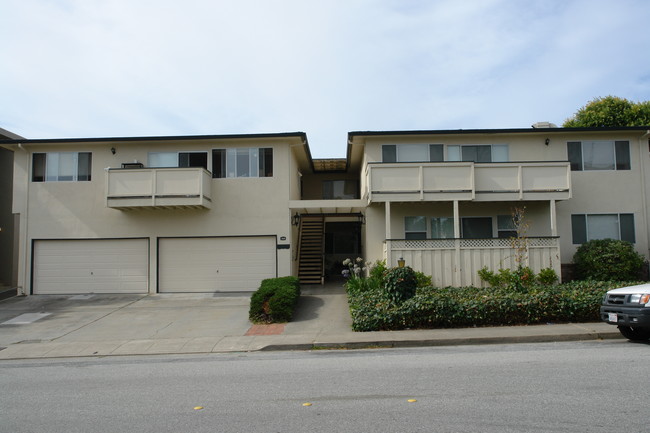 1859 Ogden Dr in Burlingame, CA - Foto de edificio - Building Photo