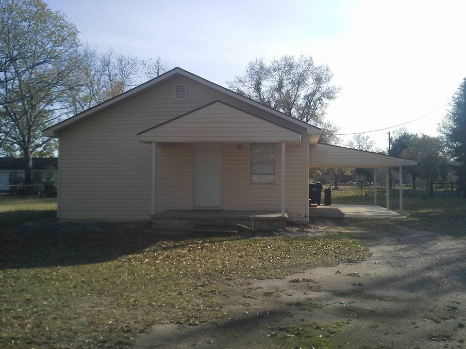 8849 Main St in Deridder, LA - Building Photo